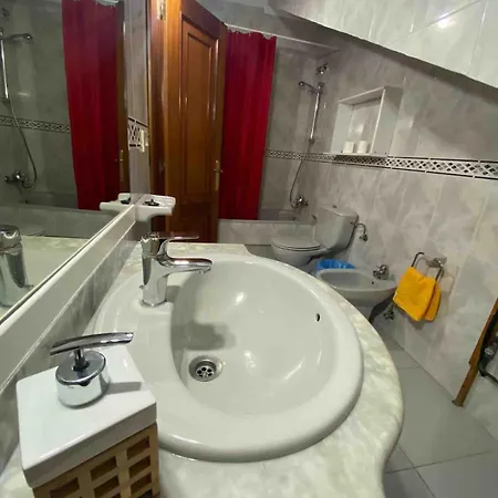 Atico Con Vistas Y Aparcamiento Gratuito ויגו